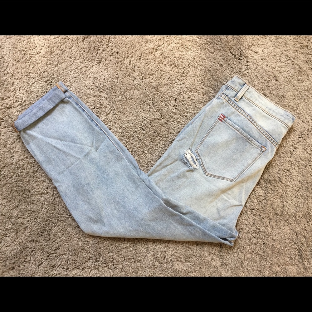 Urban Outfitters High Rise Mom Jeans